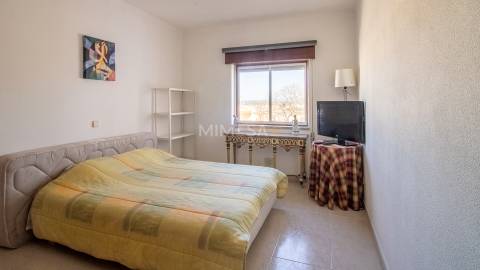 Oportunidade em Lagos: Apartamento T2 próximo de Porto de Mós