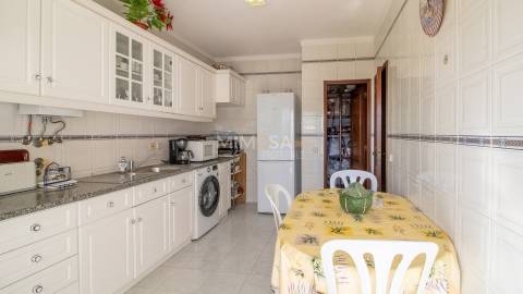 Oportunidade em Lagos: Apartamento T2 próximo de Porto de Mós