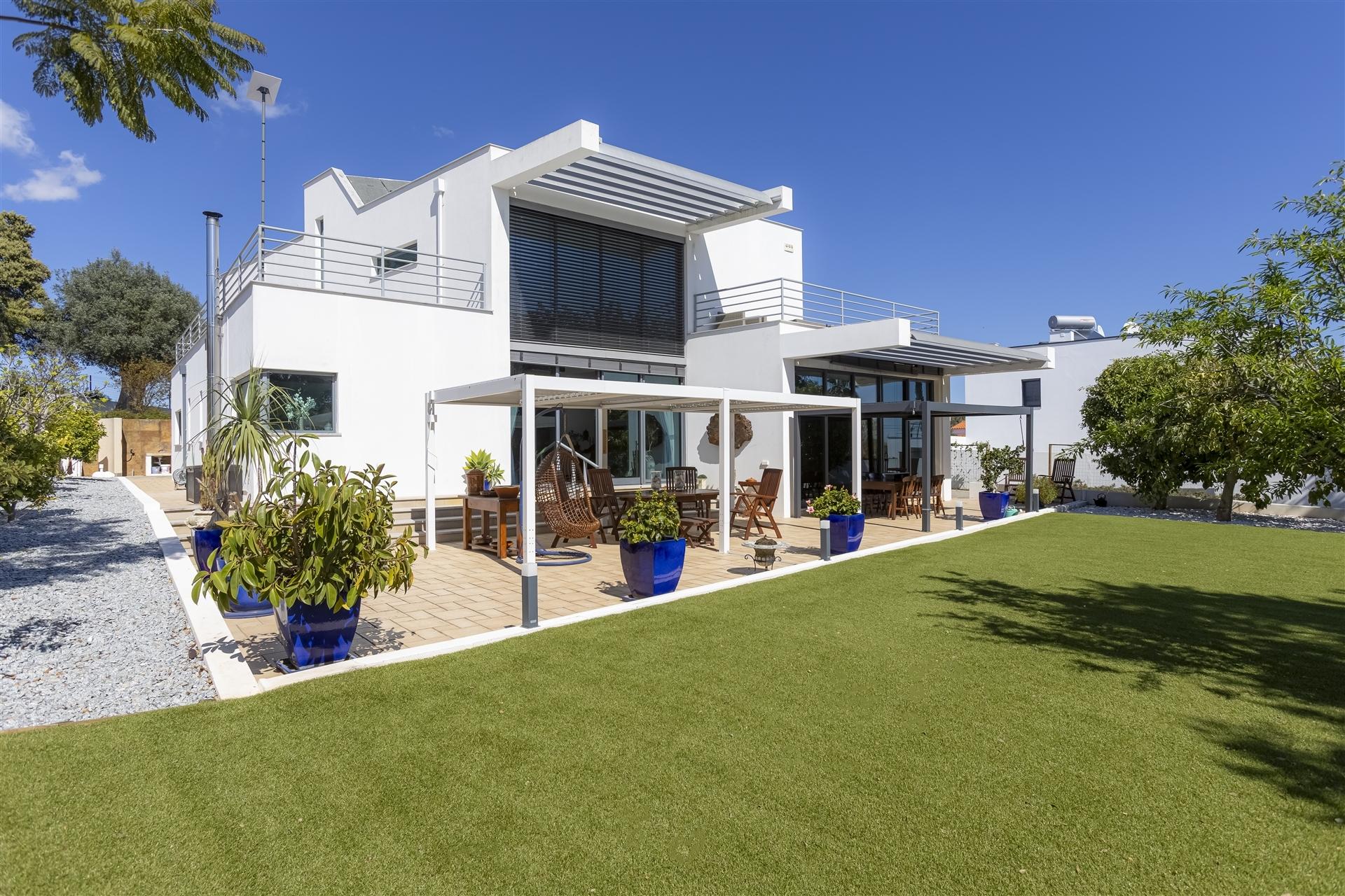 Moradia T5 de Luxo em Monte Canelas, Portimão