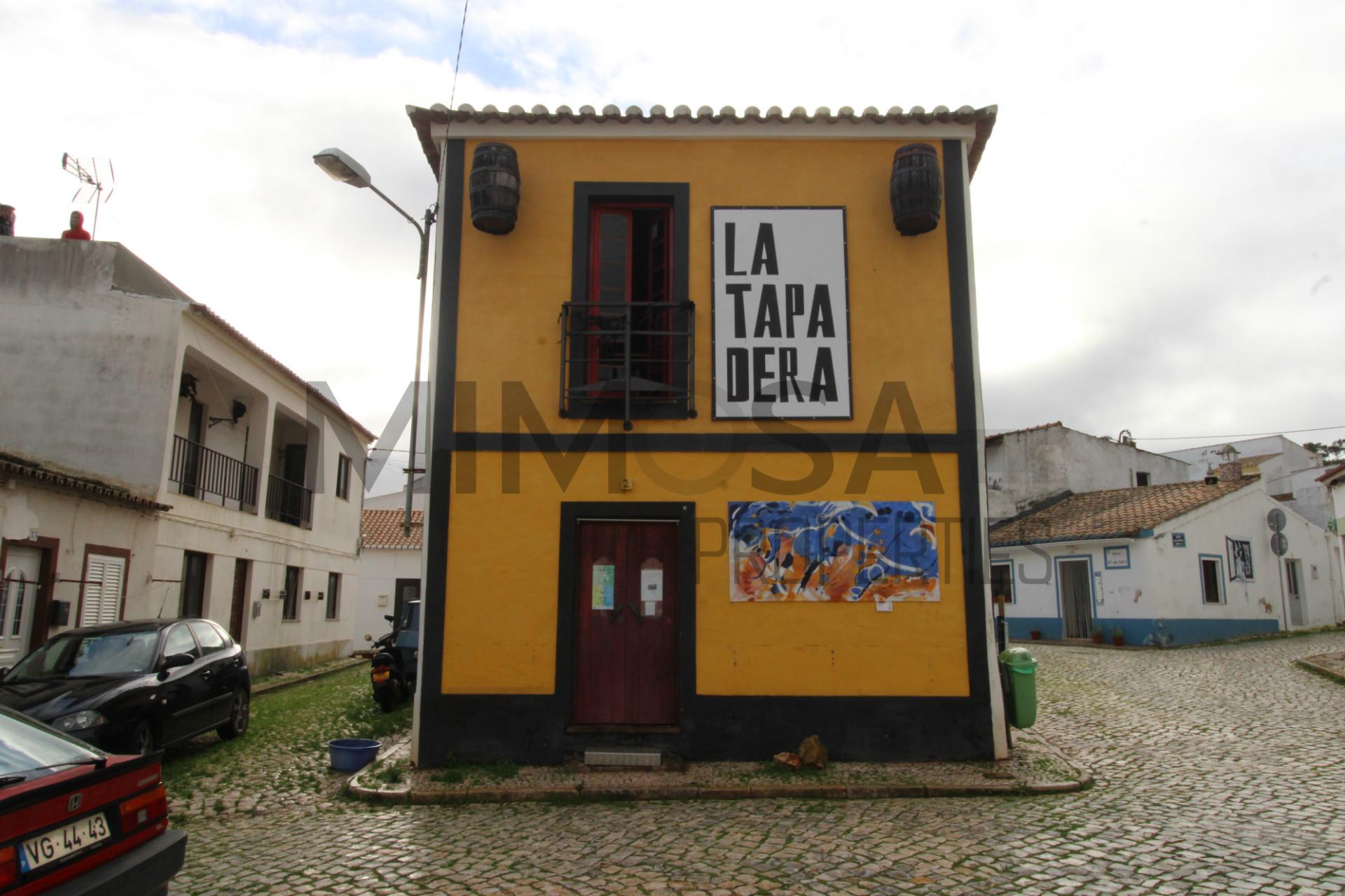 Espaço comercial para restaurante / bar - Barão de S. João