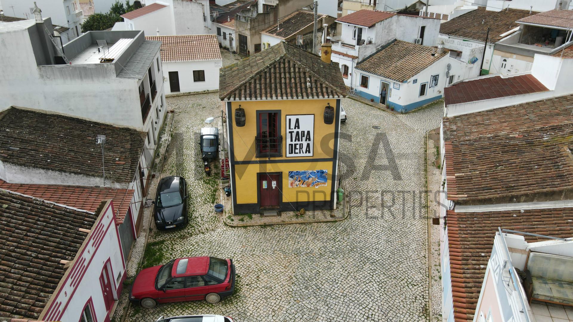Espaço comercial para restaurante / bar - Barão de S. João