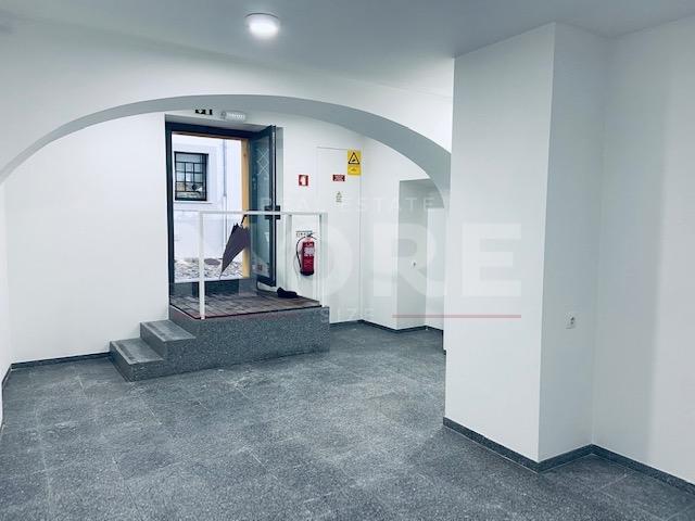 Loja  Arrendamento em Évora (São Mamede, Sé, São Pedro e Santo Antão),Évora