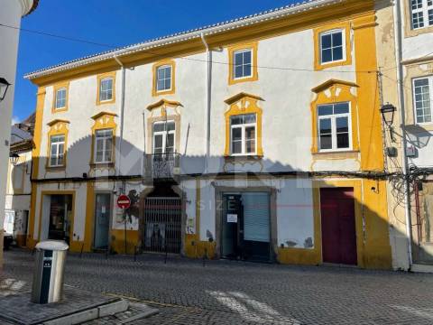 Prédio uso misto - Portalegre