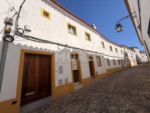 Moradia T8 Venda em Évora (São Mamede, Sé, São Pedro e Santo Antão),Évora