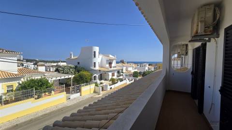 Moradia T3 - 3 Pisos - Vista Mar - Vista Ria - Jardim - Alvor - Portimão - Algarve