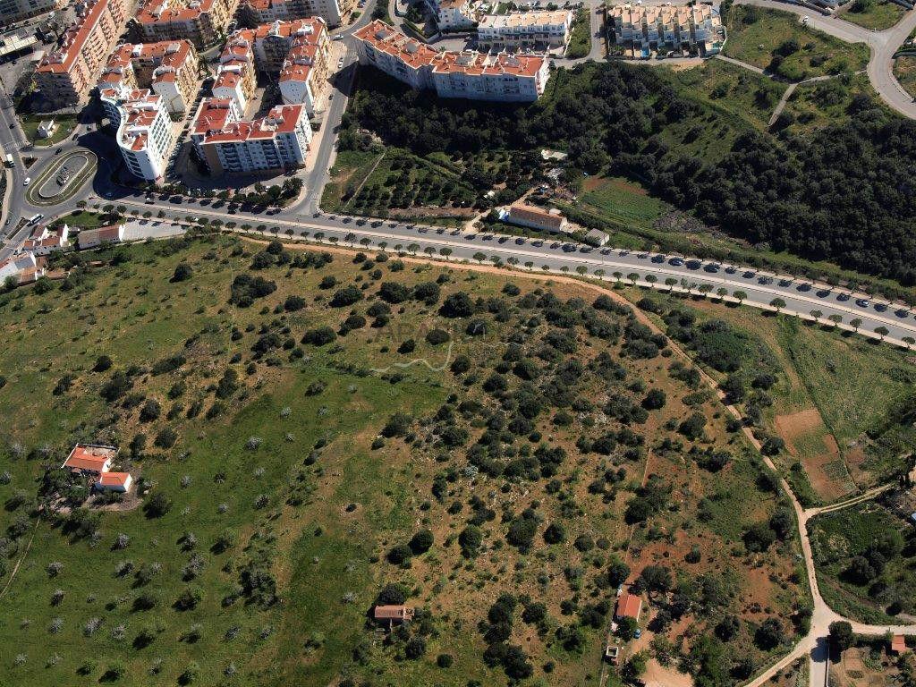 Lotes de Terreno - Edifícios com Piscina - Vista Marina - Lagos