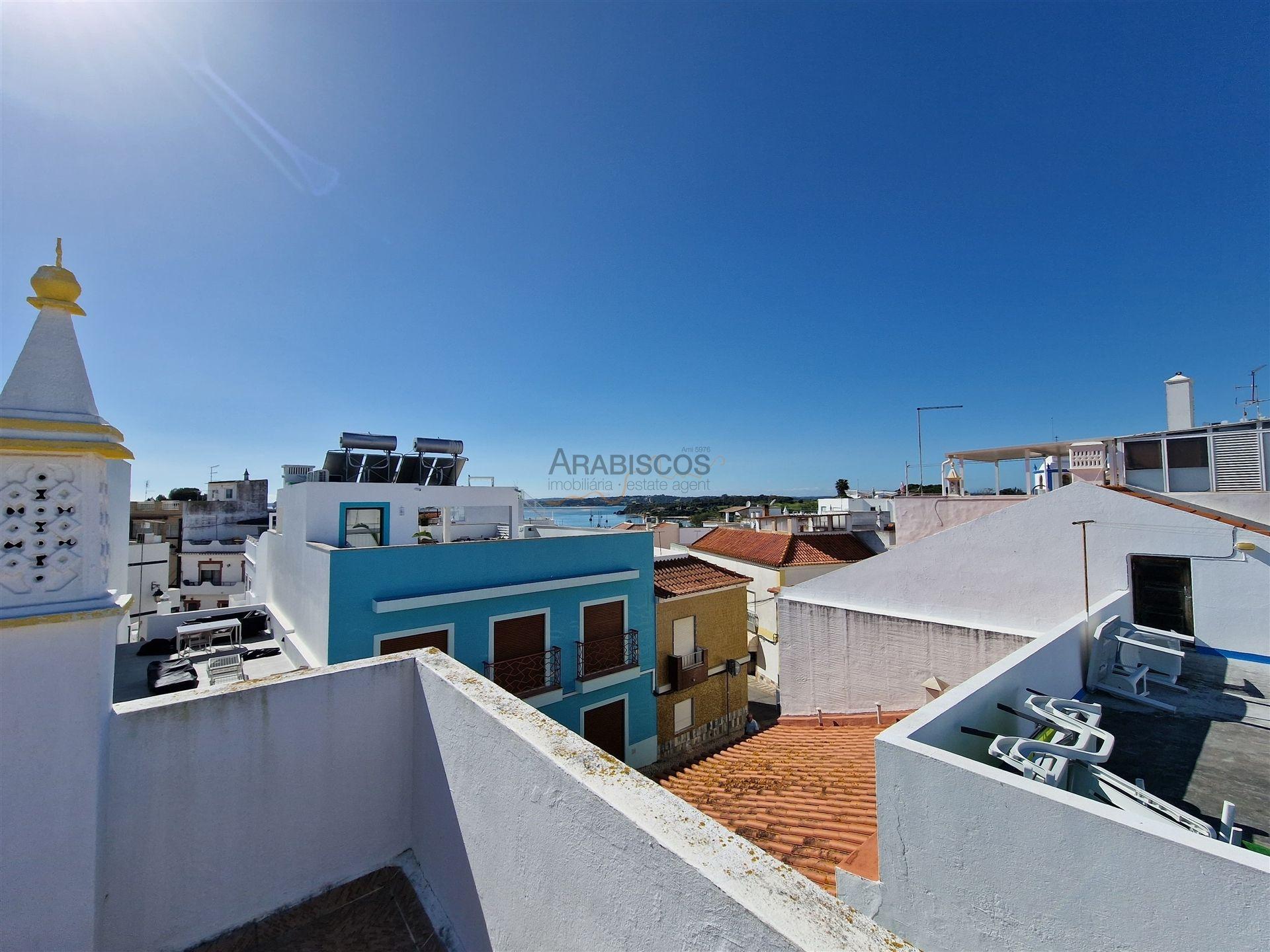 Moradia T3 - Remodelada - Terraços - Alvor Centro - Portimão - Algarve