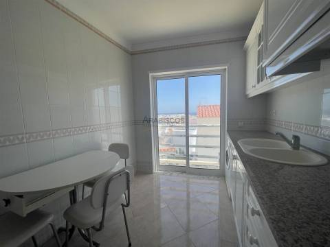 Apartamento T2 - Vista Mar - Garagem - Albufeira - Algarve
