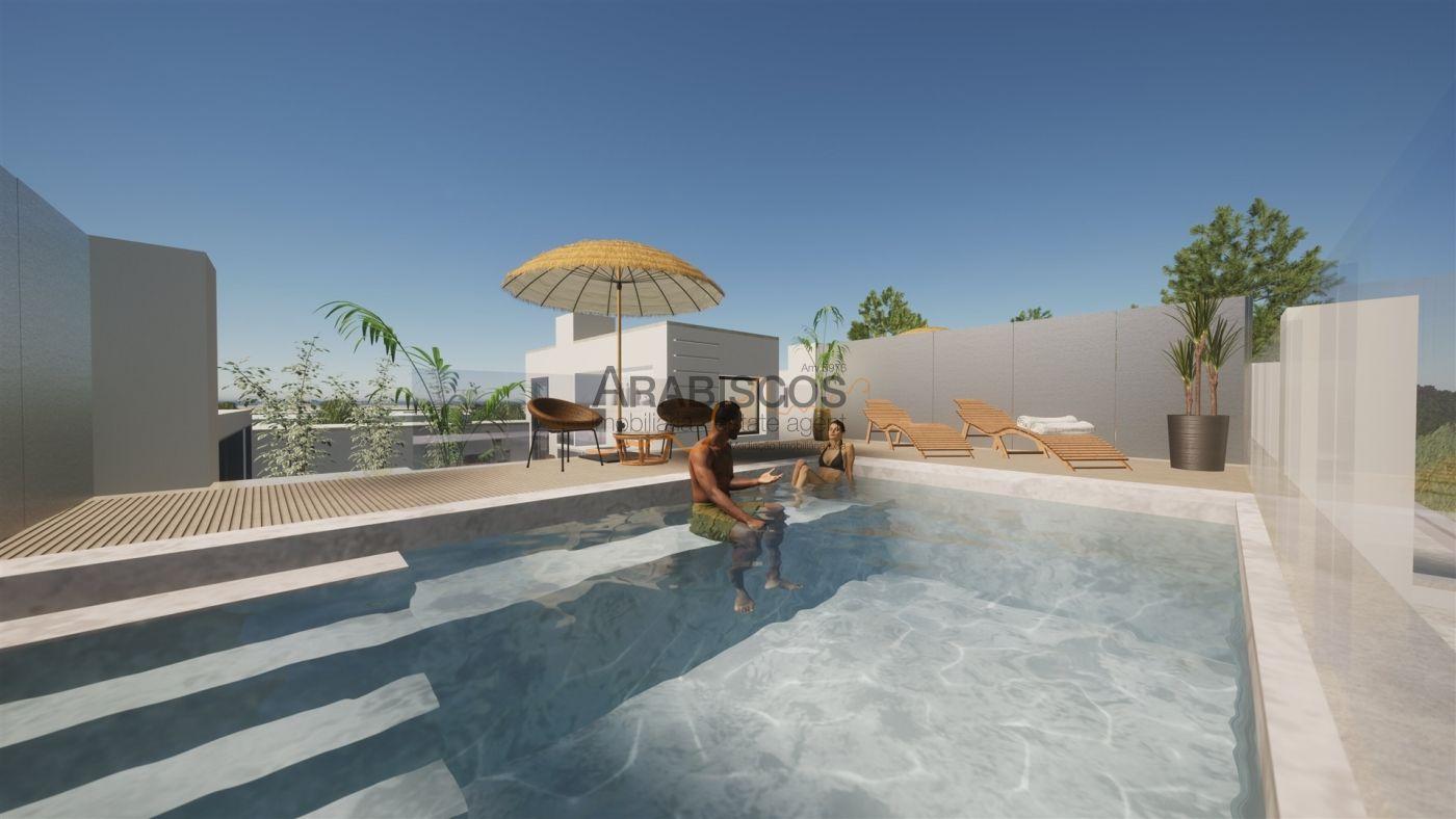Moradia T3 - Piscina - Churrasqueira - Estacionamento - Terraço com 60 m2 - Bemposta - Alvor