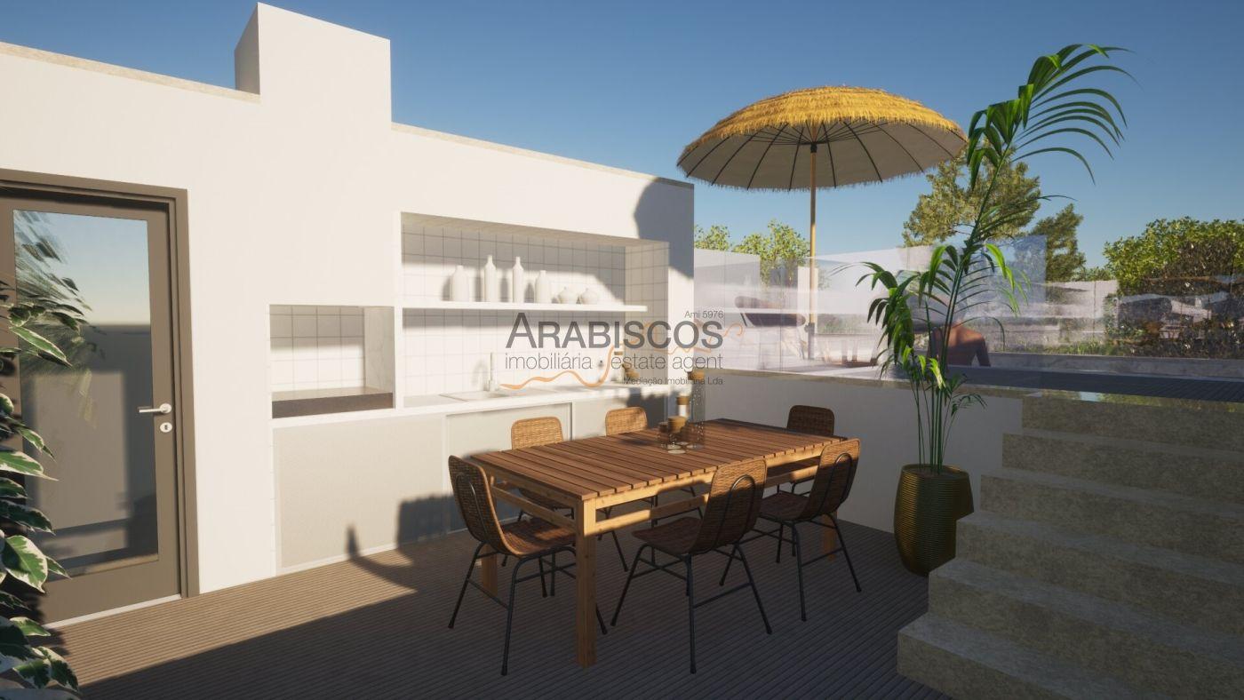 Moradia T3 - Piscina - Churrasqueira - Estacionamento - Terraço com 60 m2 - Bemposta - Alvor
