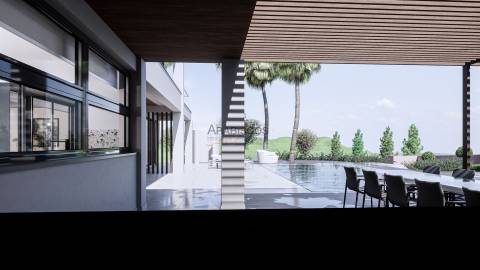 Moradia T4 - Piscina - Garagem - Churrasqueira - Elevador - 4 Suítes - Jardim - Lagos - Algarve