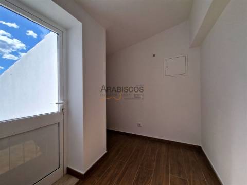 Moradia T3 - Terraço com 30 m2 - Quintal - Garagem - Odelouca - Silves - Algarve