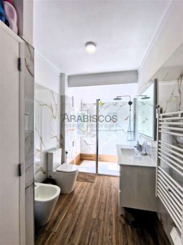 Apartamento T1 - Varanda - Vista Mar - Lugar de Garagem - Praia da Rocha - Portimão - Faro - Algarve