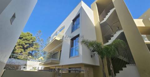 Apartamento T3 - Condomínio privado - piscina - Garagem - Alvor