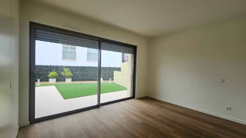 Apartamento T2 - Condominio privado - piscina - Garagem - Alvor