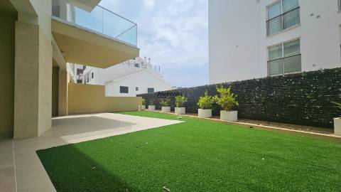 Apartamento T2 - Condominio privado - piscina - Garagem - Alvor