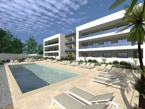 Apartamento T3 - Condomínio Privado - Piscina - Garagem - Má Partilha - Alvor - Algarve
