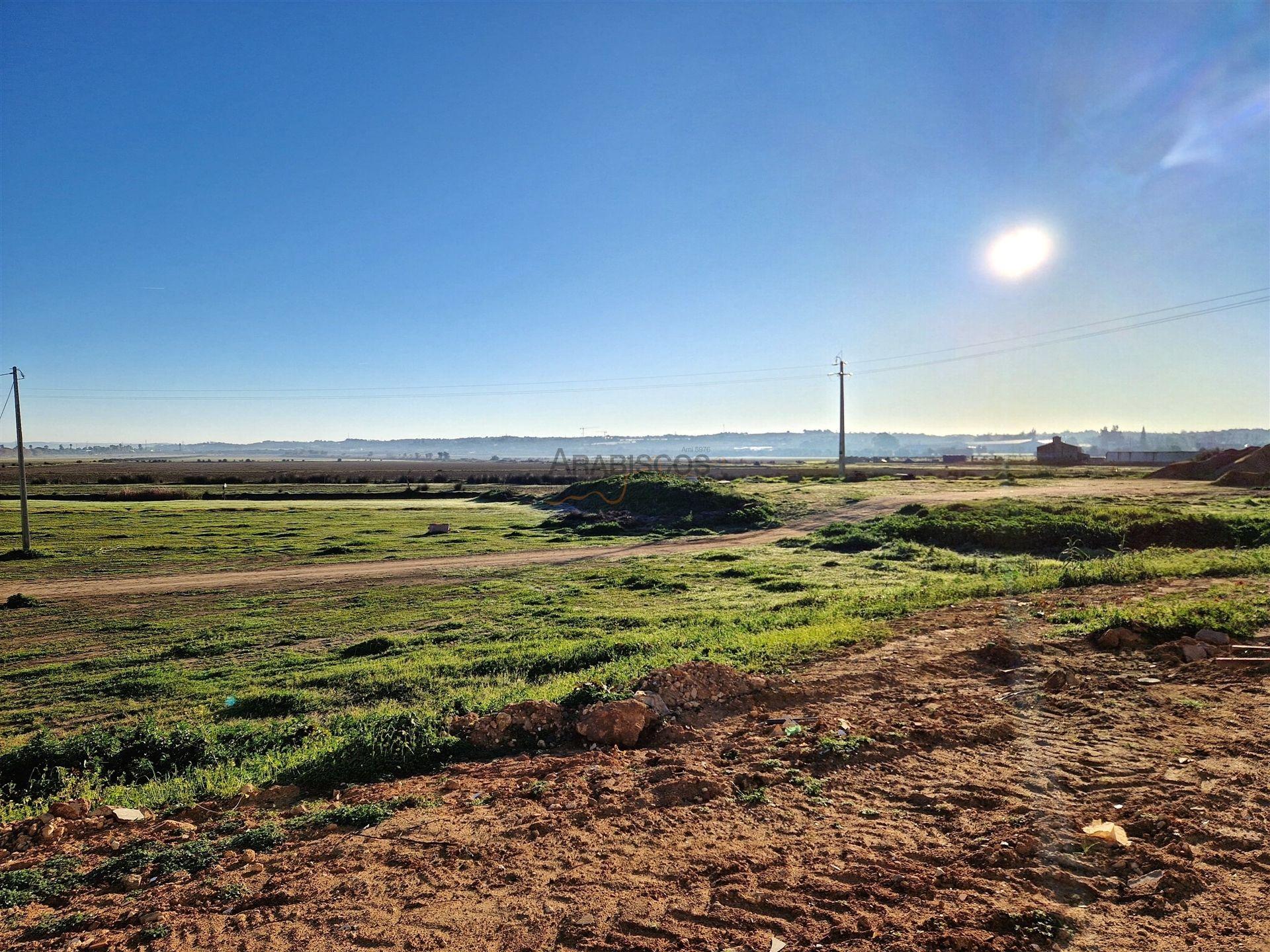 Lotes de Terreno - Construção Moradia Isolada - Lagoa - Algarve