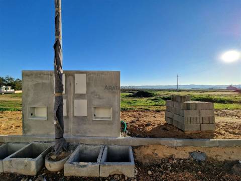 Lotes de Terreno - Construção Moradia Isolada - Lagoa - Algarve