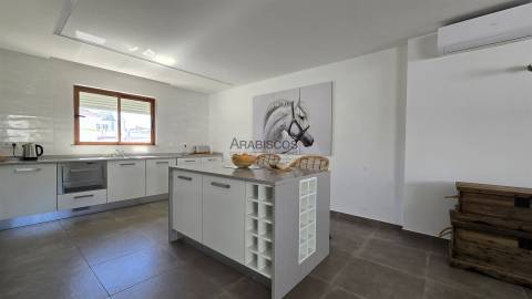 Magnífico T6 - Centro de Alvor - Luxuosa - Vistas Deslumbrantes - Piscina - Jacuzzi - Garagem