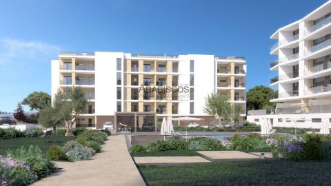 Apartamentos T3 - Terraços com 275 m2 - Barbecue - Piscina - Garagem Box - Praia da Rocha - Algarve