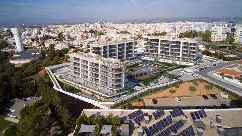 Apartamentos T3 - Terraços com 275 m2 - Barbecue - Piscina - Garagem Box - Praia da Rocha - Algarve