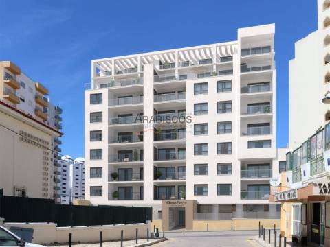 Apartamentos T3 - Varandas - Piscina - Garagem Box - Praia da Rocha - Algarve