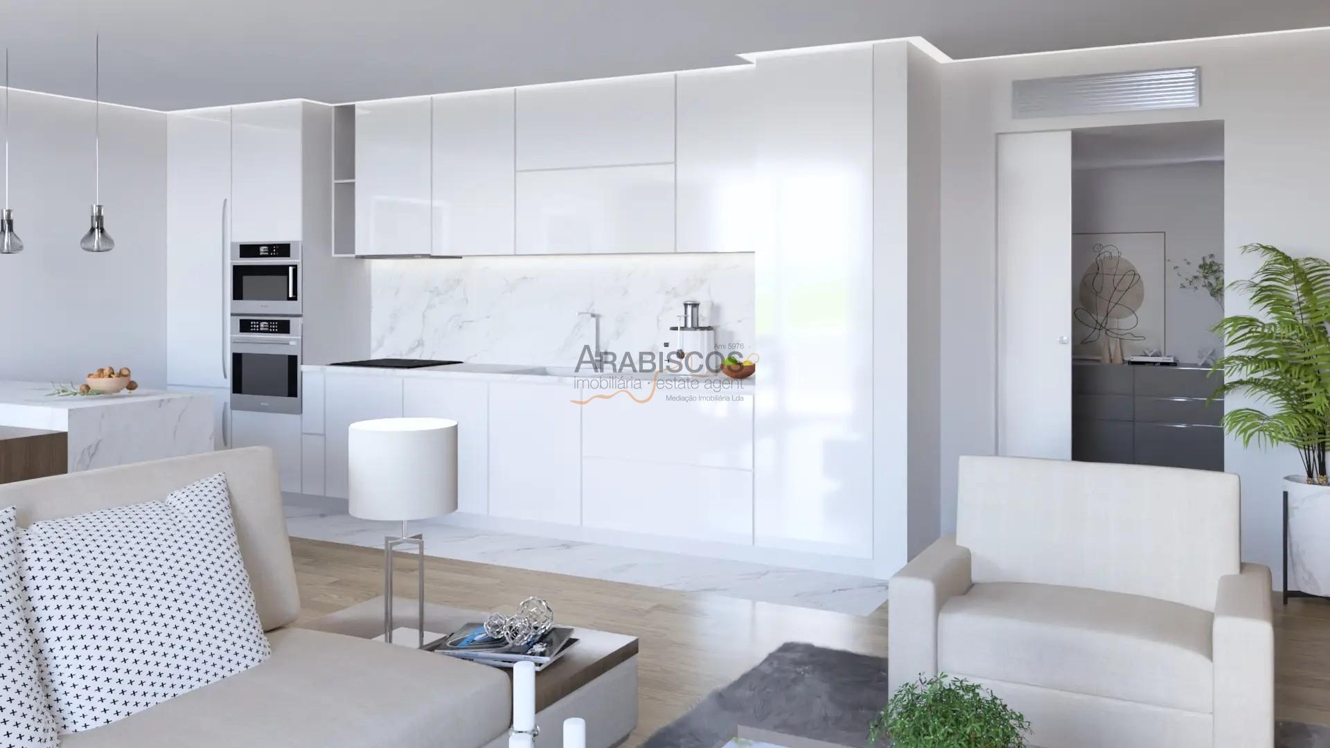 Apartamento T2 - Em Construção - 2 Lugares de Estacionamento - Varanda - Portimão