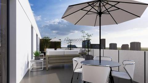 Apartamento T3 - Em Construção - 2 Lugares de Estacionamento - 2 Varandas - Portimão