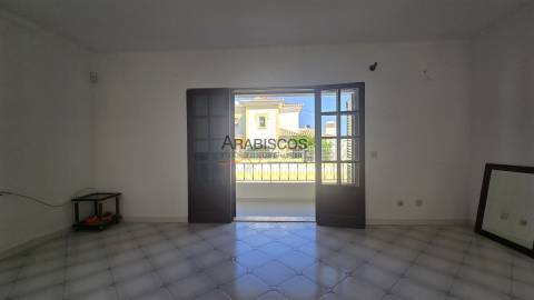 Moradia T3 - 3 Pisos - Vista Mar - Vista Ria - Jardim - Alvor - Portimão - Algarve