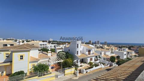Moradia T3 - 3 Pisos - Vista Mar - Vista Ria - Jardim - Alvor - Portimão - Algarve