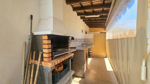 Moradia Isolada T4 - Escritório -  Barbecue - Painéis Solares - Garagem - Portimão