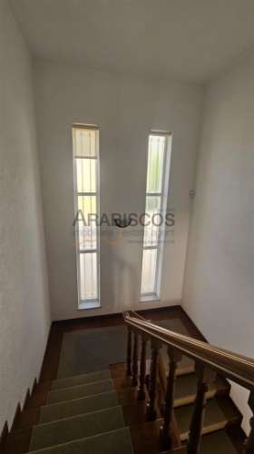 Moradia Isolada T4 - Escritório -  Barbecue - Painéis Solares - Garagem - Portimão