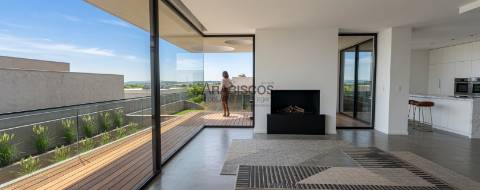 Moradia T3 - Vista Mar - Piscina - Garagem - Terraço Acessível - Barbecue - Porto de Mós - Lagos