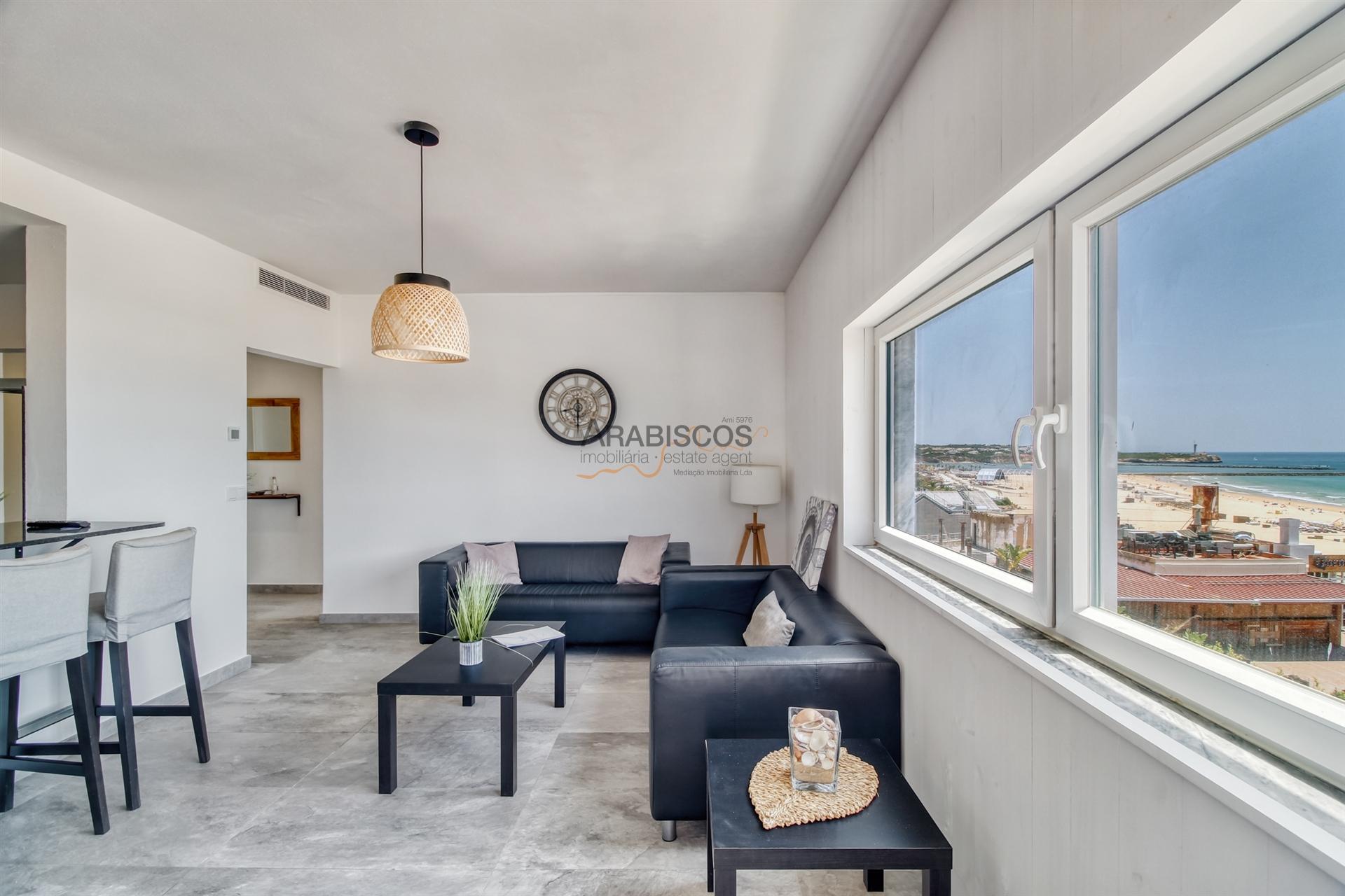 T2 - Vista Mar - Remodelado - Varanda - Garagem -  Praia da Rocha - Algarve