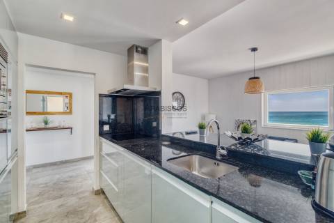 T2 - Vista Mar - Remodelado - Varanda - Garagem -  Praia da Rocha - Algarve