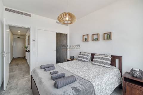 T2 - Vista Mar - Remodelado - Varanda - Garagem -  Praia da Rocha - Algarve