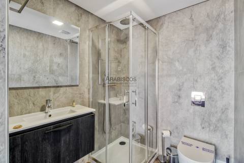 T2 - Vista Mar - Remodelado - Varanda - Garagem -  Praia da Rocha - Algarve