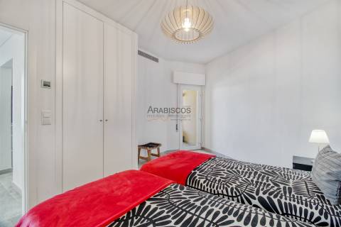 T2 - Vista Mar - Remodelado - Varanda - Garagem -  Praia da Rocha - Algarve