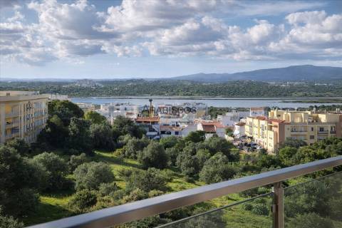 Apartamento T3 - Ar Condicionado - Arrrumo - Lugar de Garagem - Bela Vista - Lagoa - Algarve