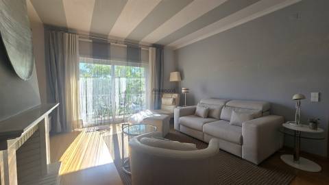 T1 - Zona Ribeirinha de Portimão – Vista Rio Arade - Lugar de Garagem - Portimão - Algarve