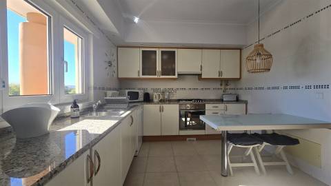 T1 - Zona Ribeirinha de Portimão – Vista Rio Arade - Lugar de Garagem - Portimão - Algarve