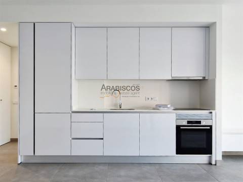 Apartamento T1 - Piscina - Ar Condicionado - Varanda -  Arrumo - Estacionamento - Portimão - Algarve