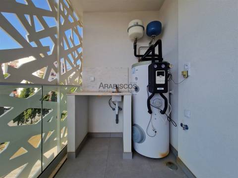 Apartamento T1 - Piscina - Ar Condicionado - Varanda -  Arrumo - Estacionamento - Portimão - Algarve