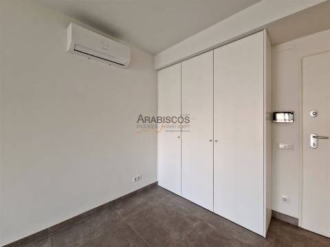 Apartamento T1 - Piscina - Ar Condicionado - Varanda -  Arrumo - Estacionamento - Portimão - Algarve