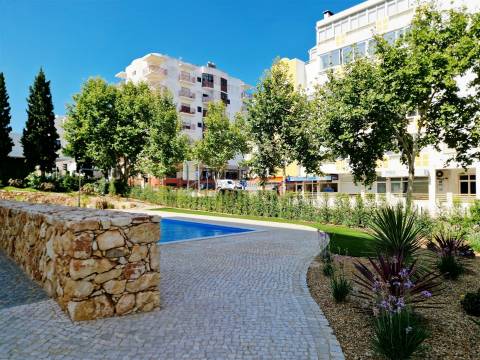 Apartamento T1 - Piscina - Ar Condicionado - Varanda -  Arrumo - Estacionamento - Portimão - Algarve