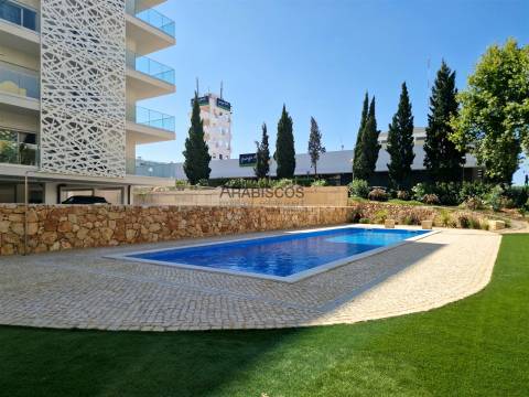 Apartamento T1 - Piscina - Ar Condicionado - Varanda -  Arrumo - Estacionamento - Portimão - Algarve