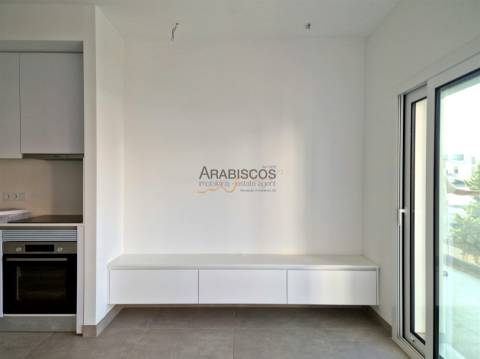 Apartamento T1 - Piscina - Ar Condicionado - Varanda -  Arrumo - Estacionamento - Portimão - Algarve
