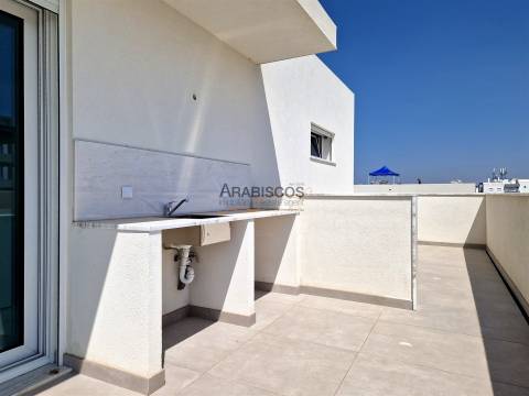 Penthouse T3 - Terraço com 115 m2 - Piscina Privativa - Ar Condicionado - Piso Radiante - Portimão