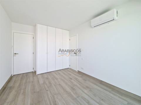 Penthouse T3 - Terraço com 115 m2 - Piscina Privativa - Ar Condicionado - Piso Radiante - Portimão